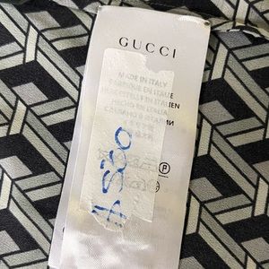 Gucci 100% silk blouse, fits up to M